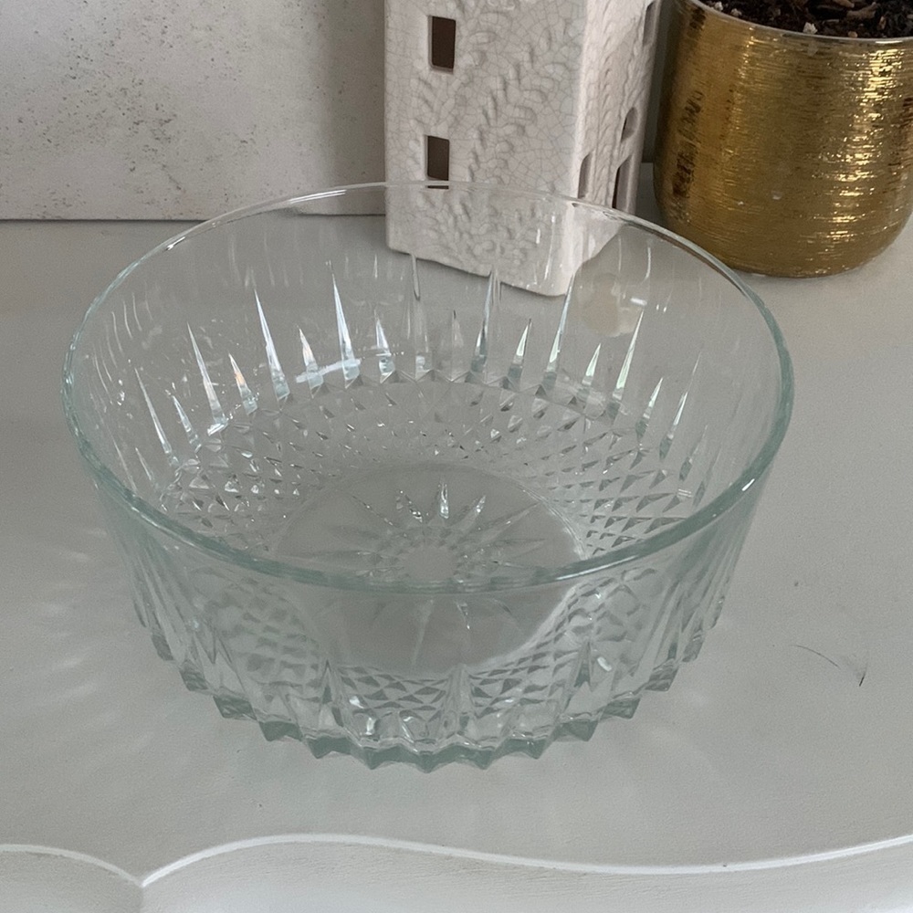 Vintage Arcoroc Decorative Glass Bowl 1960's Made in France clear‎ fruits decor